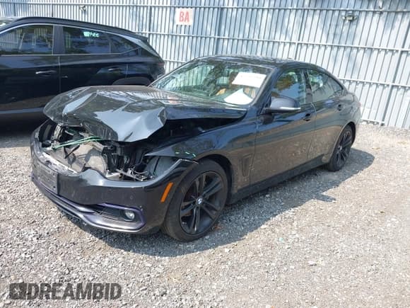 ✅ 2018 BMW 4 Series 430i xDrive • VIN: WBA4J3C51JBG97126 • Lot: 42893340. Listed on IAAI with 64,636 mi. Free auction sales archive from the USA and detailed vehicle history report at DreamBid. Image 17.