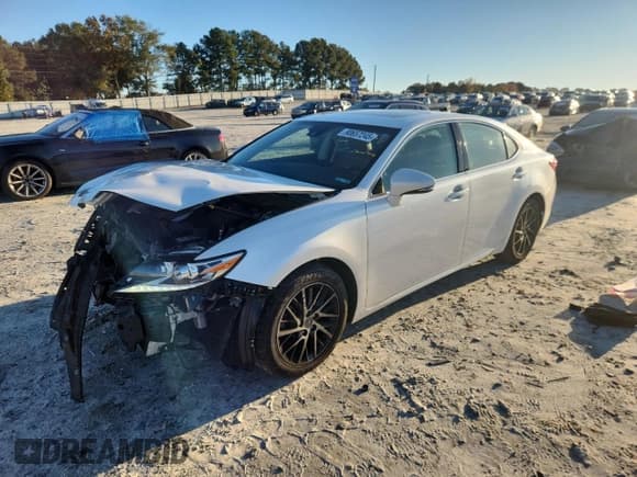 ✅ 2018 Lexus ES 350 • VIN: 58ABK1GG4JU101326 • Lot: 90657245. Wystawiony na Copart z przebiegiem 87 788 mil. Bezpłatny archiwum sprzedaży aukcyjnych z USA i szczegółowy raport historii pojazdu na DreamBid. Zdjęcie 1.