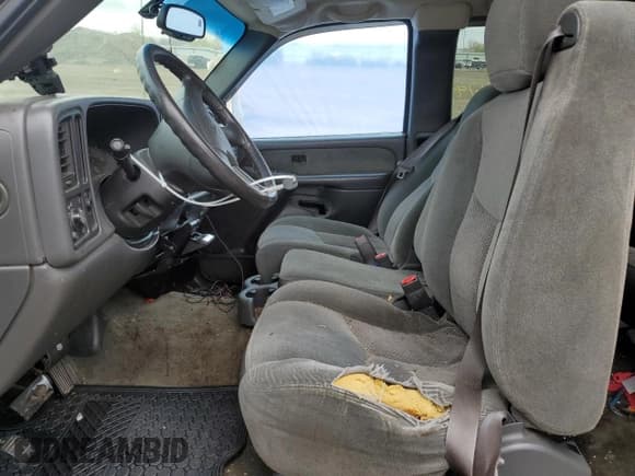 ✅ 2003 Chevrolet Silverado 2500HD LS • VIN: 1GCHC29123E274857 • Лот: 53446795. Опубликован ранее на Copart с пробегом 198 736 миль. Бесплатный доступ к архиву аукционных продаж из США и подробный отчёт об истории автомобиля на DreamBid. Изображение 7.