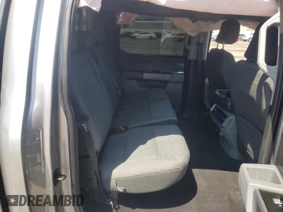 ✅ 2024 Ford F-150 XLT • VIN: 1FTEW3K88RKD32827 • Lot: 54170215. Wystawiony na Copart z przebiegiem 18 106 mil. Bezpłatny archiwum sprzedaży aukcyjnych z USA i szczegółowy raport historii pojazdu na DreamBid. Zdjęcie 10.