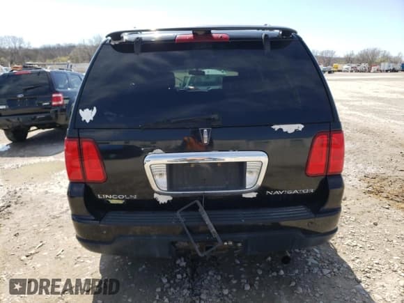 ✅ 2006 Lincoln Navigator Luxury • VIN: 5LMFU28596LJ10278 • Lot: 48616274. Wystawiony na Copart z przebiegiem 183 470 mil. Bezpłatny archiwum sprzedaży aukcyjnych z USA i szczegółowy raport historii pojazdu na DreamBid. Zdjęcie 6.