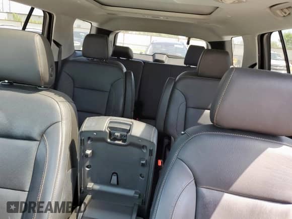 2021 Chevrolet Traverse Premier с VIN 1GNERKKW8MJ225170, выставлен на аукционе Copart как лот 71836345 с пробегом 55 652 миль миль и Списание • Salvage title. История ставок и продаж доступна на DreamBid. Изображение 10.