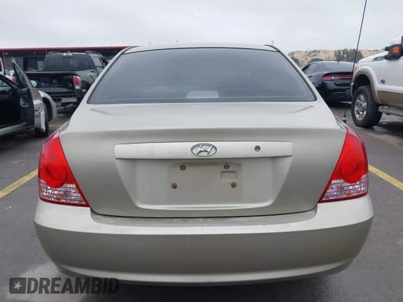 ✅ 2006 Hyundai Elantra GLS • VIN: KMHDN46D06U359673 • Lot: 41691523. Wystawiony na IAAI z przebiegiem 173 238 mil. Bezpłatny archiwum sprzedaży aukcyjnych z USA i szczegółowy raport historii pojazdu na DreamBid. Zdjęcie 16.