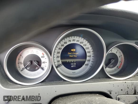 ✅ 2013 Mercedes-Benz C 300 Sport • VIN: WDDGF8AB4DR276863 • Lot: 56956455. Listed on Copart with Not provided. Free auction sales archive from the USA and detailed vehicle history report at DreamBid. Image 9.