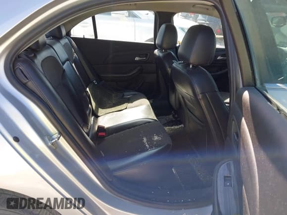 ✅ 2014 Chevrolet Malibu LT • VIN: 1G11C5SL1EF112061 • Lot: 43460538. Listed on IAAI with 133,286 mi. Free auction sales archive from the USA and detailed vehicle history report at DreamBid. Image 8.