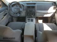 ✅ 2008 Jeep Liberty Sport • VIN: 1J8GN28K78W169984 • Лот: 71352855. Опубликован ранее на Copart с пробегом 185 897 миль. Бесплатный доступ к архиву аукционных продаж из США и подробный отчёт об истории автомобиля на DreamBid. Изображение 8.