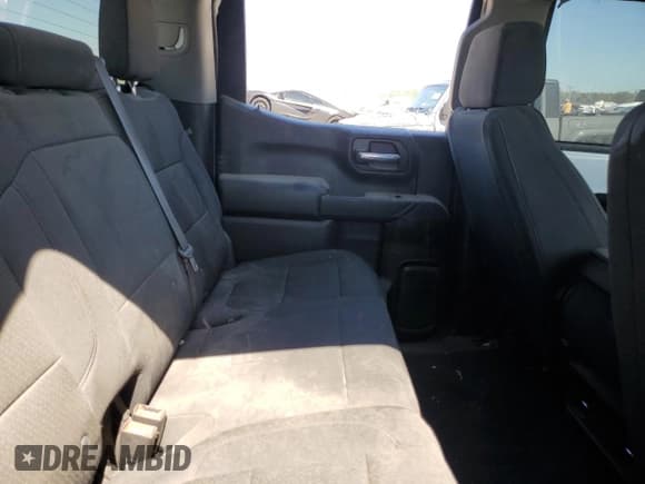 ✅ 2021 Chevrolet Silverado 1500 Custom Trail Boss • VIN: 1GCPYCEF0MZ360361 • Lot: 77832814. Wystawiony na Copart z przebiegiem 28 735 mil. Bezpłatny archiwum sprzedaży aukcyjnych z USA i szczegółowy raport historii pojazdu na DreamBid. Zdjęcie 10.