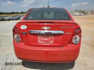 2015 Chevrolet Sonic LTZ z VIN 1G1JE5SB9F4204257, wystawiony jako Copart lot #62955724 z przebiegiem Nie podano mil oraz Szkoda całkowita • Salvage title. Historia ofert i sprzedaży dostępna na DreamBid. Obrazek 6.
