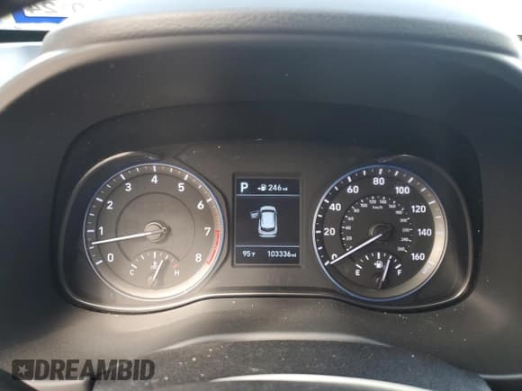 ✅ 2018 Hyundai Kona SEL • VIN: KM8K22AA1JU068318 • Лот: 63025814. Опубликован ранее на Copart с пробегом 103 336 миль. Бесплатный доступ к архиву аукционных продаж из США и подробный отчёт об истории автомобиля на DreamBid. Изображение 9.