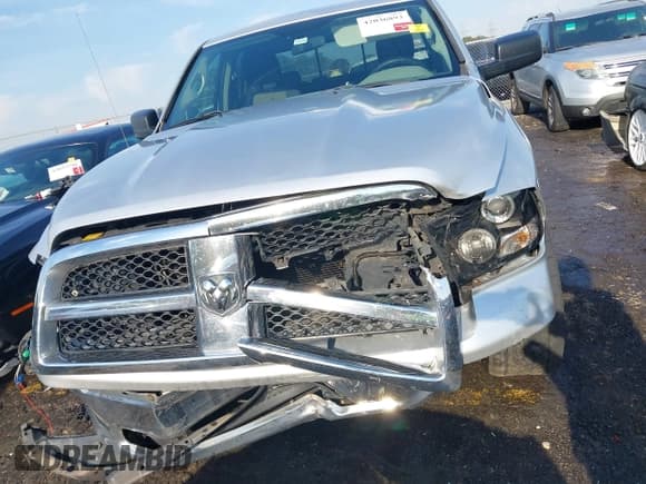 ✅ 2009 Dodge 1500 SLT • VIN: 1D3HB18P99S812135 • Lot: 42036893. Wystawiony na IAAI z przebiegiem 405 152 mil. Bezpłatny archiwum sprzedaży aukcyjnych z USA i szczegółowy raport historii pojazdu na DreamBid. Zdjęcie 12.