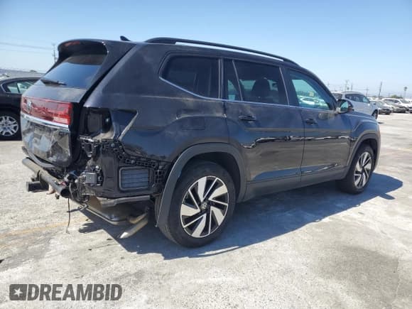 ✅ 2024 Volkswagen Atlas SE • VIN: 1V2JR2CA7RC501357 • Lot: 82263825. Listed on Copart with 23,962 mi. Free auction sales archive from the USA and detailed vehicle history report at DreamBid. Image 3.