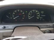 ✅ 1992 Lexus LS • VIN: JT8UF11E6N0128376 • Lot: 70445094. Wystawiony na Copart z przebiegiem 144 806 mil. Bezpłatny archiwum sprzedaży aukcyjnych z USA i szczegółowy raport historii pojazdu na DreamBid. Zdjęcie 9.