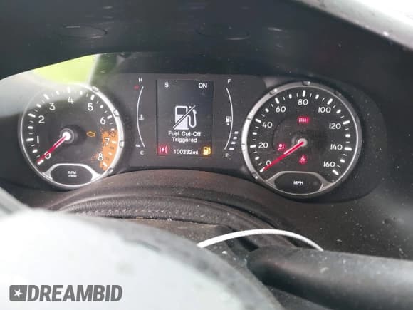 ✅ 2017 Jeep Renegade Sport • VIN: ZACCJAAH6HPG09555 • Lot: 41933847. Wystawiony na IAAI z przebiegiem 100 332 mil. Bezpłatny archiwum sprzedaży aukcyjnych z USA i szczegółowy raport historii pojazdu na DreamBid. Zdjęcie 7.