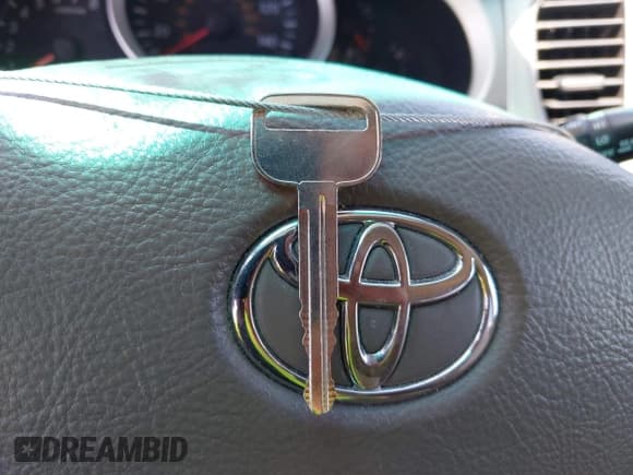 ✅ 2007 Toyota Highlander • VIN: JTEGP21A670148429 • Lot: 42538734. Wystawiony na IAAI z przebiegiem 182 128 mil. Bezpłatny archiwum sprzedaży aukcyjnych z USA i szczegółowy raport historii pojazdu na DreamBid. Zdjęcie 11.