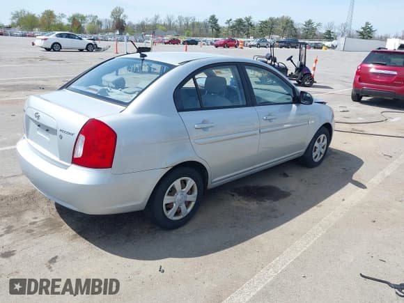 ✅ 2007 Hyundai Accent GLS • VIN: KMHCN46C67U086386 • Лот: 42116341. Опубликован ранее на IAAI с пробегом 89 746 миль. Бесплатный доступ к архиву аукционных продаж из США и подробный отчёт об истории автомобиля на DreamBid. Изображение 4.