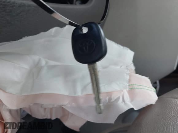 ✅ 2012 Toyota Sienna XLE • VIN: 5TDYK3DC9CS229796 • Lot: 43748520. Listed on IAAI with Not provided. Free auction sales archive from the USA and detailed vehicle history report at DreamBid. Image 11.