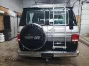 ✅ 1988 Chevrolet Chevy Van • VIN: 2GBEG25K2J4137750 • Лот: 51053075. Опубликован ранее на Copart с пробегом 26 823 миль. Бесплатный доступ к архиву аукционных продаж из США и подробный отчёт об истории автомобиля на DreamBid. Изображение 6.