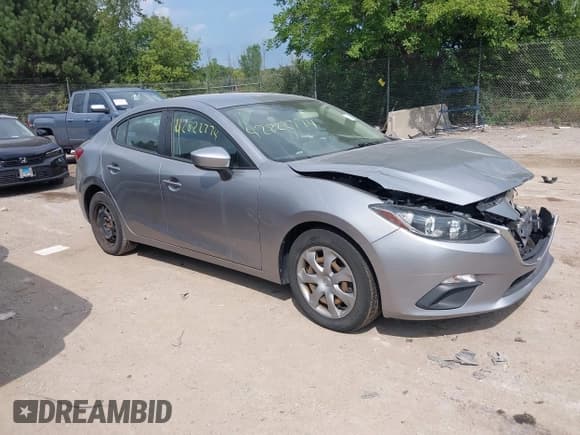 ✅ 2015 Mazda 3 i Sport • VIN: 3MZBM1U77FM159210 • Лот: 42822774. Опубликован ранее на IAAI с пробегом Не указан. Бесплатный доступ к архиву аукционных продаж из США и подробный отчёт об истории автомобиля на DreamBid. Изображение 1.