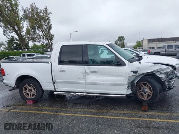✅ 2002 Ford F-150 XLT • VIN: 1FTRW07L32KE19134 • Lot: 42178546. Listed on IAAI with 136,591 mi. Free auction sales archive from the USA and detailed vehicle history report at DreamBid. Image 17.