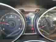 2017 Hyundai Veloster z VIN KMHTC6AD6HU313515, wystawiony jako Copart lot #67322364 z przebiegiem 52 208 mil mil oraz Szkoda całkowita • Salvage title. Historia ofert i sprzedaży dostępna na DreamBid. Obrazek 9.