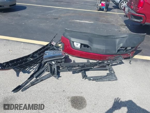 ✅ 2019 Chevrolet Silverado 1500 RST • VIN: 3GCPWDED0KG149801 • Lot: 43593303. Wystawiony na IAAI z przebiegiem 127 333 mil. Bezpłatny archiwum sprzedaży aukcyjnych z USA i szczegółowy raport historii pojazdu na DreamBid. Zdjęcie 11.