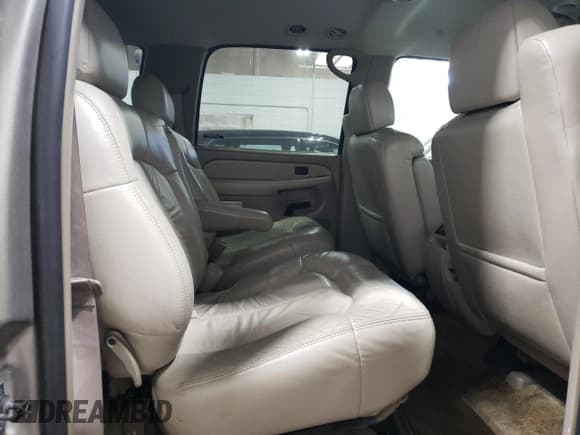 ✅ 2002 Chevrolet Suburban LT • VIN: 1GNFK16Z12J225970 • Лот: 71151514. Опубликован ранее на Copart с пробегом 193 743 миль. Бесплатный доступ к архиву аукционных продаж из США и подробный отчёт об истории автомобиля на DreamBid. Изображение 11.