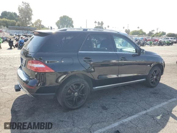 ✅ 2012 Mercedes-Benz M 350 • VIN: 4JGDA2EB1CA061663 • Lot: 87485265. Wystawiony na Copart z przebiegiem 178 831 mil. Bezpłatny archiwum sprzedaży aukcyjnych z USA i szczegółowy raport historii pojazdu na DreamBid. Zdjęcie 3.