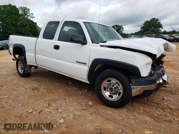 ✅ 2006 Chevrolet Silverado 2500HD Work Truck • VIN: 1GCHK29U76E204899 • Lot: 58864745. Wystawiony na Copart z przebiegiem Nie podano. Bezpłatny archiwum sprzedaży aukcyjnych z USA i szczegółowy raport historii pojazdu na DreamBid. Zdjęcie 4.