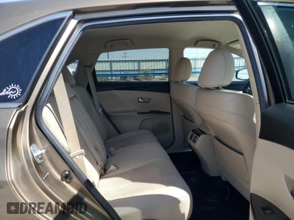 ✅ 2011 Toyota Venza • VIN: 4T3BA3BB8BU021537 • Lot: 71735115. Listed on Copart with 179,080 mi. Free auction sales archive from the USA and detailed vehicle history report at DreamBid. Image 11.