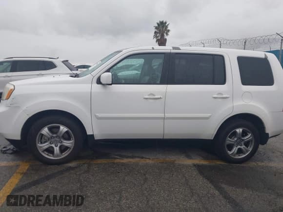 ✅ 2013 Honda Pilot EX-L • VIN: 5FNYF3H7XDB008683 • Lot: 41749108. Listed on IAAI with 88,542 mi. Free auction sales archive from the USA and detailed vehicle history report at DreamBid. Image 15.