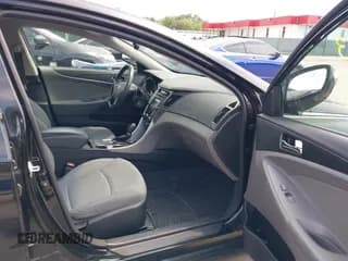 ✅ 2014 Hyundai Sonata GLS • VIN: 5NPEB4AC4EH944412 • Lot: 42797893. Listed on IAAI with 104,271 mi. Free auction sales archive from the USA and detailed vehicle history report at DreamBid. Image 5.