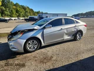 2011 Hyundai Sonata GLS with VIN 5NPEB4AC1BH088045, listed as a Copart auction lot 87262455 with 176,619 mi miles and Salvage title. Bid and sale history available at DreamBid. Image 1.