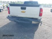 ✅ 2008 Chevrolet Silverado 2500HD • VIN: 1GBHK29668E192575 • Lot: 41925115. Wystawiony na IAAI z przebiegiem 241 278 mil. Bezpłatny archiwum sprzedaży aukcyjnych z USA i szczegółowy raport historii pojazdu na DreamBid. Zdjęcie 6.