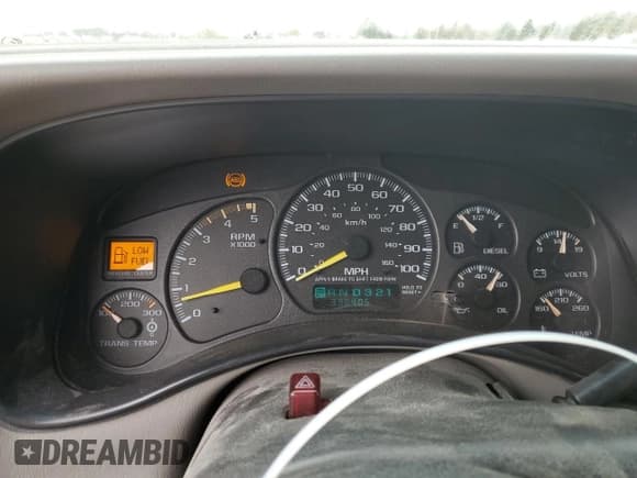 ✅ 2001 Chevrolet Silverado 2500HD • VIN: 1GCHK23131F169828 • Lot: 53838685. Wystawiony na Copart z przebiegiem 330 405 mil. Bezpłatny archiwum sprzedaży aukcyjnych z USA i szczegółowy raport historii pojazdu na DreamBid. Zdjęcie 9.