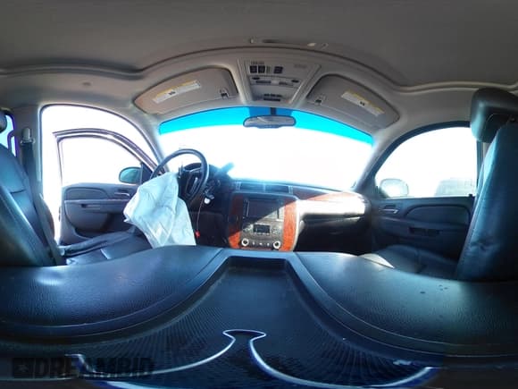 ✅ 2012 Chevrolet Suburban LTZ • VIN: 1GNSKKE78CR323272 • Lot: 41794029. Listed on IAAI with 16,541 mi. Free auction sales archive from the USA and detailed vehicle history report at DreamBid. Image 18.