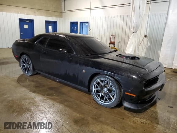 ✅ 2017 Dodge Challenger T/A 392 • VIN: 2C3CDZFJ3HH618009 • Lot: 60612944. Wystawiony na Copart z przebiegiem 24 289 mil. Bezpłatny archiwum sprzedaży aukcyjnych z USA i szczegółowy raport historii pojazdu na DreamBid. Zdjęcie 4.