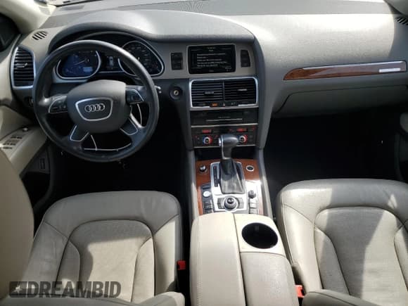 ✅ 2015 Audi Q7 S line Prestige • VIN: WA1DGAFE9FD015842 • Lot: 54346325. Wystawiony na Copart z przebiegiem 67 113 mil. Bezpłatny archiwum sprzedaży aukcyjnych z USA i szczegółowy raport historii pojazdu na DreamBid. Zdjęcie 8.