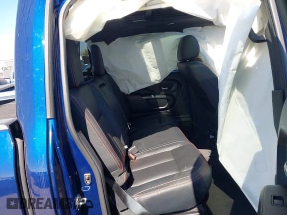 ✅ 2024 Nissan Titan Pro-4X • VIN: 1N6AA1ED8RN102730 • Lot: 43590774. Wystawiony na IAAI z przebiegiem 14 426 mil. Bezpłatny archiwum sprzedaży aukcyjnych z USA i szczegółowy raport historii pojazdu na DreamBid. Zdjęcie 8.