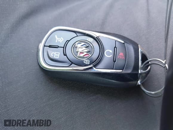 ✅ 2021 Buick Enclave Premium • VIN: 5GAEVBKW8MJ266176 • Lot: 42999987. Wystawiony na IAAI z przebiegiem 29 294 mil. Bezpłatny archiwum sprzedaży aukcyjnych z USA i szczegółowy raport historii pojazdu na DreamBid. Zdjęcie 11.