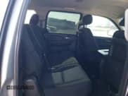 ✅ 2011 Chevrolet Suburban LS • VIN: 1GNSKHE33BR161288 • Lot: 62005814. Wystawiony na Copart z przebiegiem 109 659 mil. Bezpłatny archiwum sprzedaży aukcyjnych z USA i szczegółowy raport historii pojazdu na DreamBid. Zdjęcie 11.