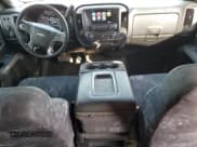 ✅ 2015 Chevrolet Silverado 2500HD LT • VIN: 1GC2KVEG0FZ518782 • Lot: 69478875. Wystawiony na Copart z przebiegiem 236 692 mil. Bezpłatny archiwum sprzedaży aukcyjnych z USA i szczegółowy raport historii pojazdu na DreamBid. Zdjęcie 8.