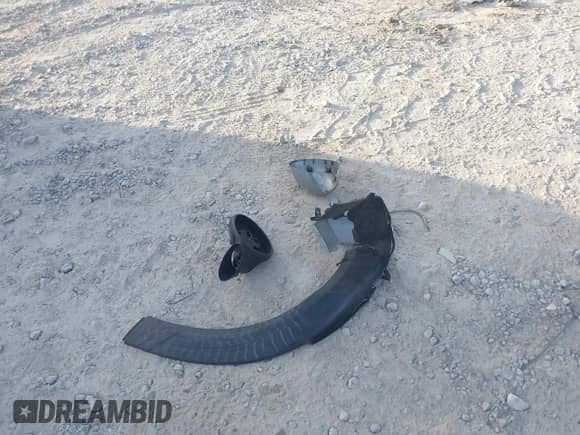 2008 MINI Hardtop с VIN WMWMF33588TT59838, выставлен на аукционе IAAI как лот 43367389 с пробегом 246 154 миль миль и . История ставок и продаж доступна на DreamBid. Изображение 12.