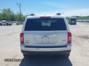 ✅ 2016 Jeep Patriot High Altitude • VIN: 1C4NJRFB8GD707642 • Lot: 42324960. Wystawiony na IAAI z przebiegiem 176 344 mil. Bezpłatny archiwum sprzedaży aukcyjnych z USA i szczegółowy raport historii pojazdu na DreamBid. Zdjęcie 16.