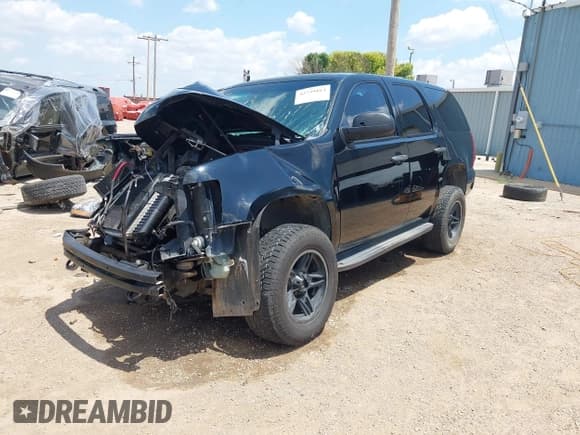 ✅ 2012 Chevrolet Tahoe Commercial • VIN: 1GNLC2E06CR157614 • Lot: 42739163. Wystawiony na IAAI z przebiegiem Nie podano. Bezpłatny archiwum sprzedaży aukcyjnych z USA i szczegółowy raport historii pojazdu na DreamBid. Zdjęcie 2.