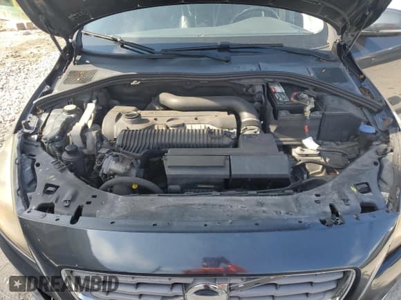 ✅ 2013 Volvo S60 T5 Premier • VIN: YV1612FS8D2185589 • Lot: 58694315. Listed on Copart with 130,091 mi. Free auction sales archive from the USA and detailed vehicle history report at DreamBid. Image 11.