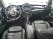 ✅ 2017 MINI Hardtop 4 Door Cooper S • VIN: WMWXU3C56H2D32634 • Lot: 92745675. Wystawiony na Copart z przebiegiem 72 169 mil. Bezpłatny archiwum sprzedaży aukcyjnych z USA i szczegółowy raport historii pojazdu na DreamBid. Zdjęcie 8.