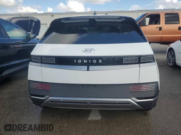 ✅ 2024 Hyundai Ioniq 5 SEL • VIN: KM8KN4DE7RU269041 • Lot: 74008014. Wystawiony na Copart z przebiegiem Nie podano mil. Skorzystaj z bezpłatnego archiwum sprzedaży aukcyjnych z USA i zobacz szczegółowy raport historii pojazdu na DreamBid. Zdjęcie 6.