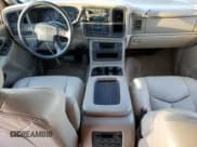 ✅ 2003 Chevrolet Suburban LT • VIN: 3GNEC16Z03G323948 • Лот: 85070534. Опубликован ранее на Copart с пробегом 248 406 миль. Бесплатный доступ к архиву аукционных продаж из США и подробный отчёт об истории автомобиля на DreamBid. Изображение 8.