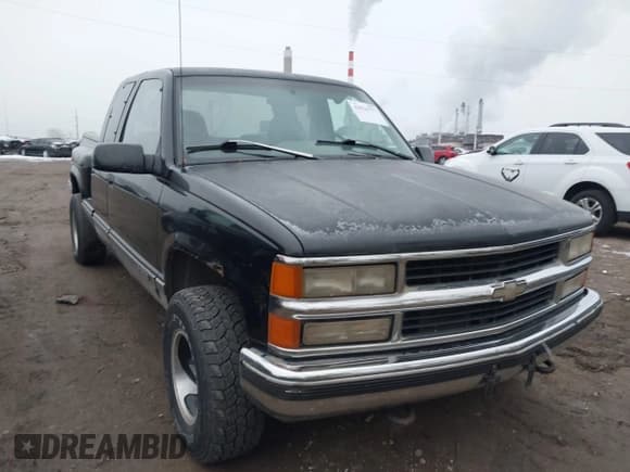 ✅ 1996 Chevrolet Silverado 1500 • VIN: 2GCEK19R7T1212698 • Лот: 43836777. Опубликован ранее на IAAI с пробегом 317 456 миль. Бесплатный доступ к архиву аукционных продаж из США и подробный отчёт об истории автомобиля на DreamBid. Изображение 1.