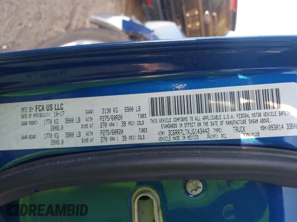✅ 2018 Ram 1500 Big Horn • VIN: 3C6RR7LTXJG143442 • Lot: 43064166. Wystawiony na IAAI z przebiegiem 98 045 mil. Bezpłatny archiwum sprzedaży aukcyjnych z USA i szczegółowy raport historii pojazdu na DreamBid. Zdjęcie 9.